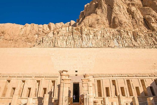 Day Trip to Luxor from Cairo by Air - Luxor Temple: the Nile-side setting that changes the mood
