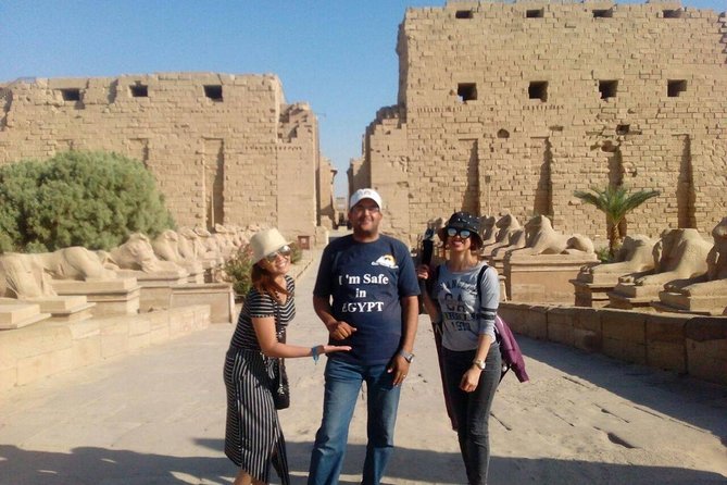 Day Trip To Luxor From Cairo By Plane Including Lunch - Colossi of Memnon: two statues, one huge mood