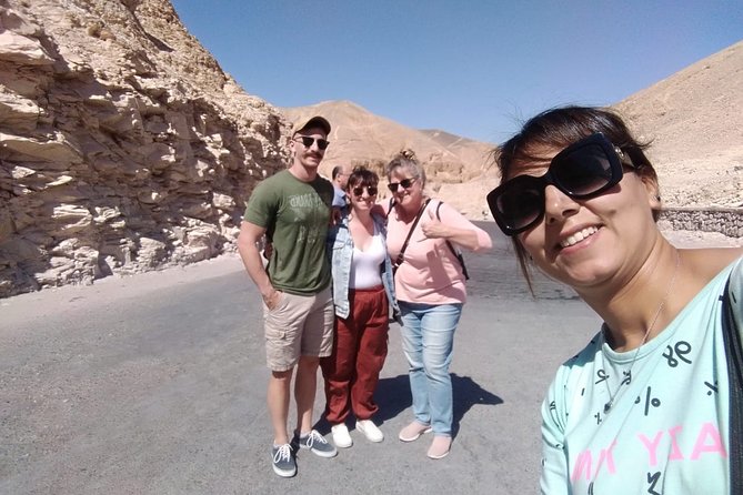 Day Trip to Luxor from Cairo by Plane including traditional Lunch - Colossi of Memnon: quick Nile-facing statues, big impact