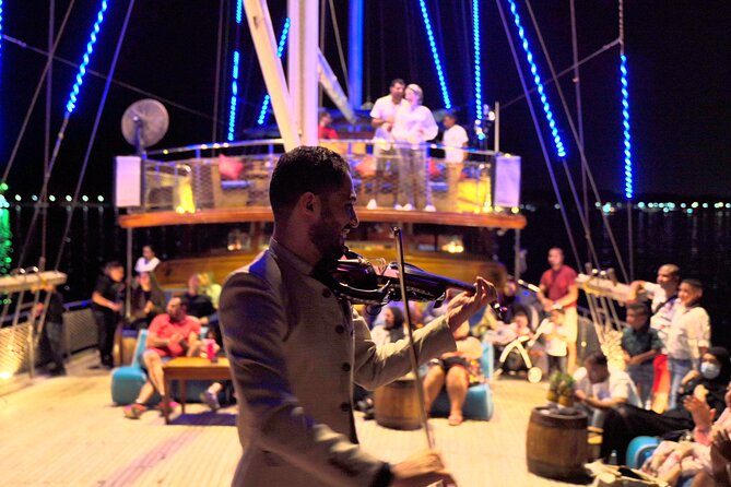 Dinner Cruise with Oriental Show & Seafood Buffet from Sharm El Sheikh - Key Points at a Glance