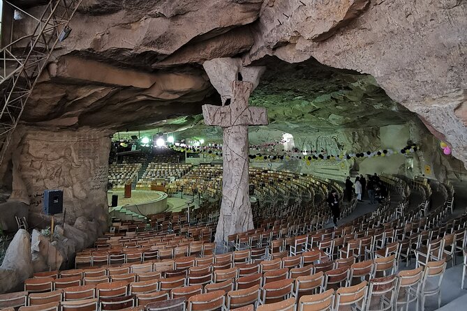 Discover the Hidden Gems of Coptic Cairo and the Cave Church - Ben Ezra Synagogue: a place where your eye reads time