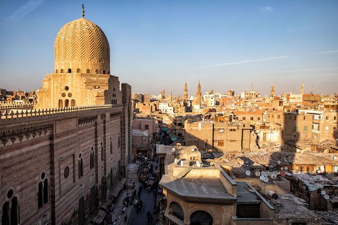 Discover The Historical Mosques In Cairo - Mosque and Madrasa of Sultan Hassan: scale you can actually feel