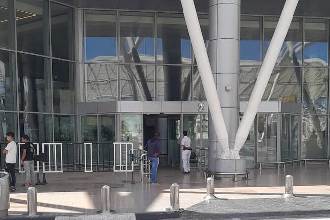 Effortless Cairo Airport and Sphinx Airport Transfers - Safety, professionalism, and what the feedback signals