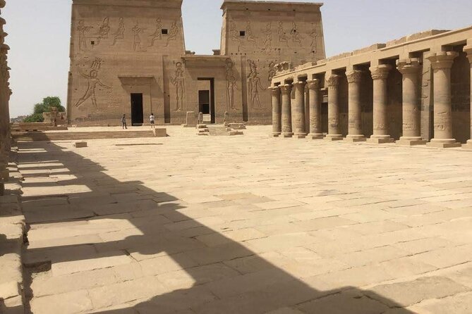 Exclusive nile cruise aswan to luxor - Abu Simbel sunrise run: Ramesses II and Nefertari’s perfect pairing