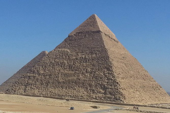 Express Pyramids tour from Cairo airport - Great Pyramid of Khufu: Walking Around the Only Surviving Wonder