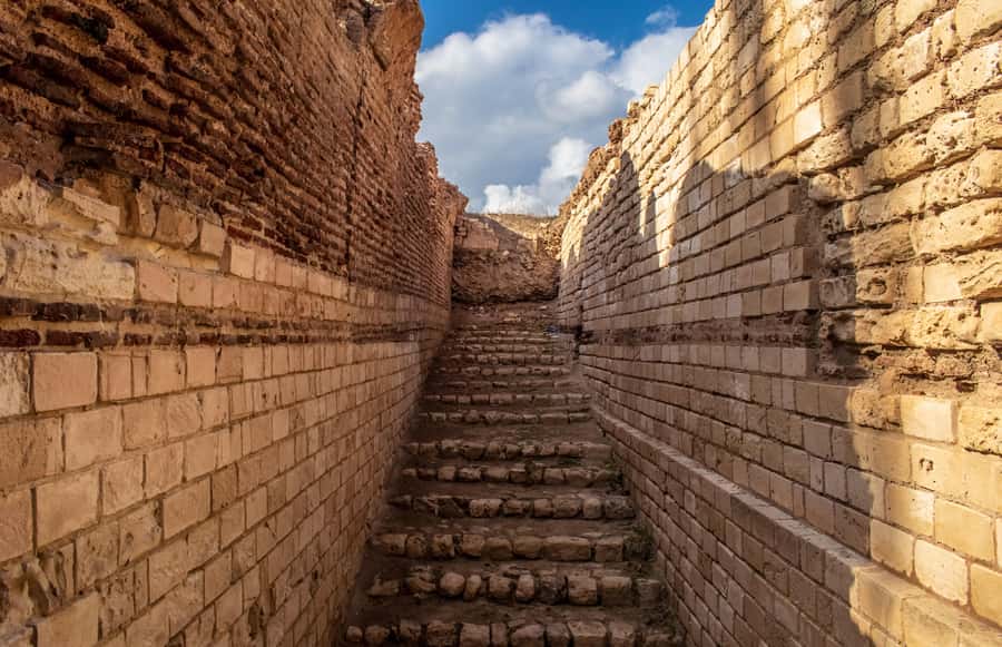 From Alexandria: Highlights of Alexandria Full City Tour - Pompey’s Pillar and the Serapeum: Where Gods and Ruins Meet