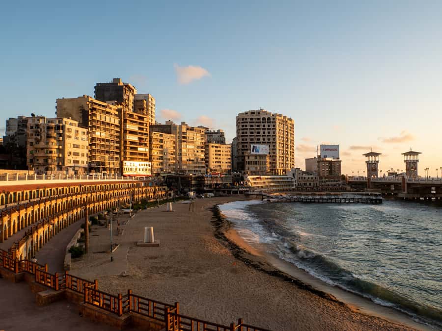 From Alexandria: Highlights of Alexandria Full City Tour - Oldest Mosque Stop Plus Local Food: The Day Turns Street-Level