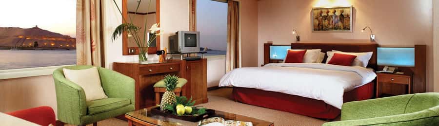 From Aswan: 4 Days Nile River Cruise with Guided Tours - Practical Tips: Entrance Fees, Drinks, and Photo Strategy