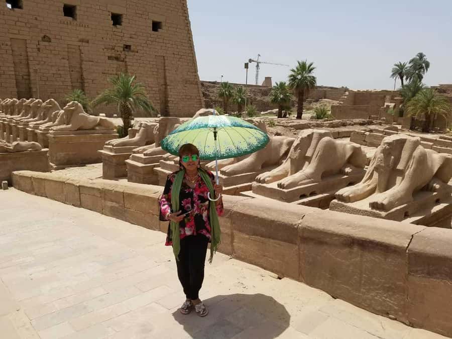 From Aswan: 4 Days Nile River Cruise with Guided Tours - Karnak and Luxor Temple on the East Bank: Closing With Scale