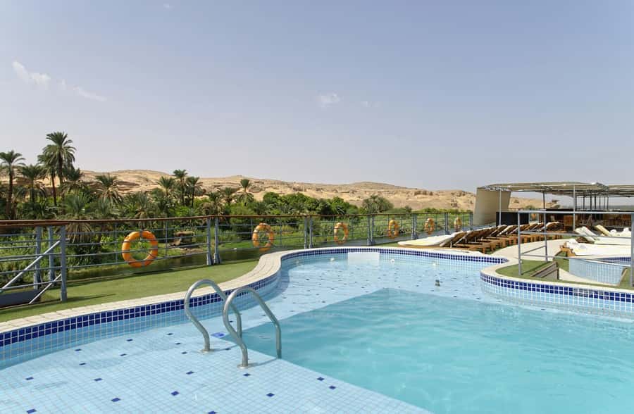From Aswan: 4 Days Nile River Cruise with Guided Tours - Aswan High Dam and Philae Island: The Start That Sets the Tone