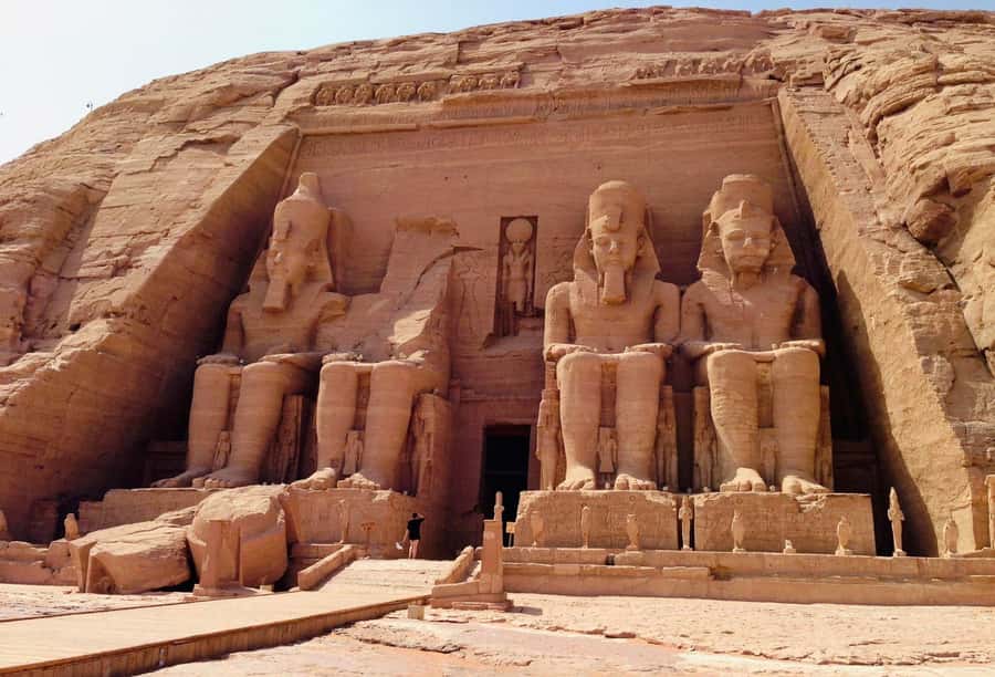From Aswan: Abu Simbel Day Tour with Private Guide and Car - Private car vs cruise logistics: what you actually gain