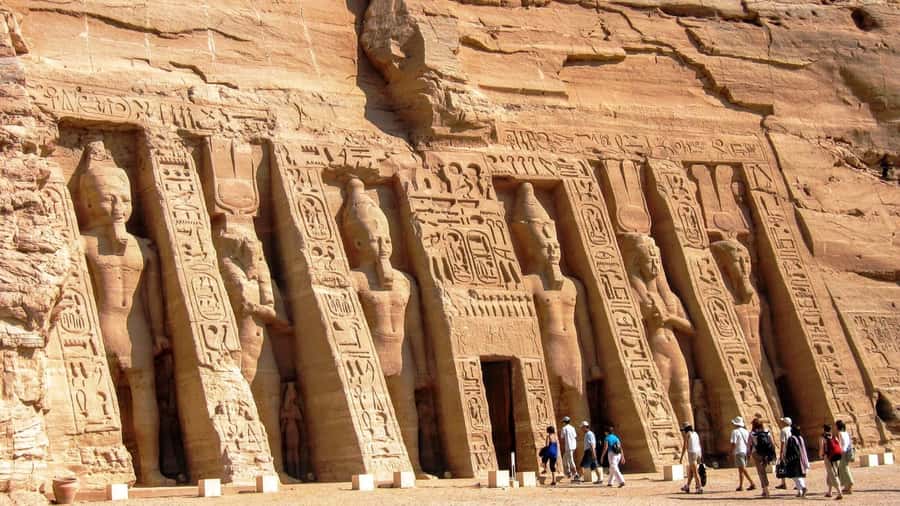 From Aswan: Abu Simbel Temple Day Trip with Hotel Pickup - Why This Abu Simbel Day Trip Starts Before Breakfast