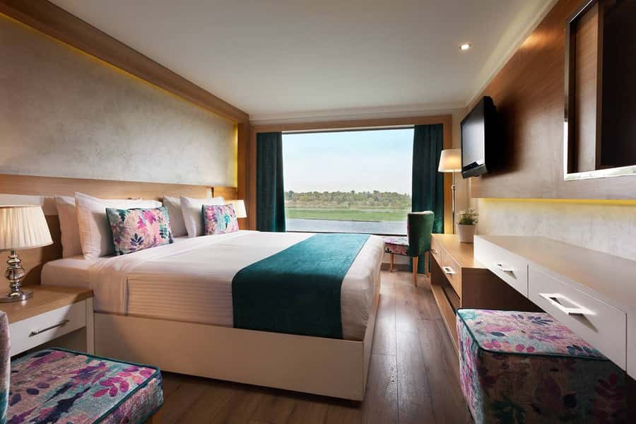 From Aswan: Overnight Nile Cruise to Luxor with Meals - Quick hits before you go