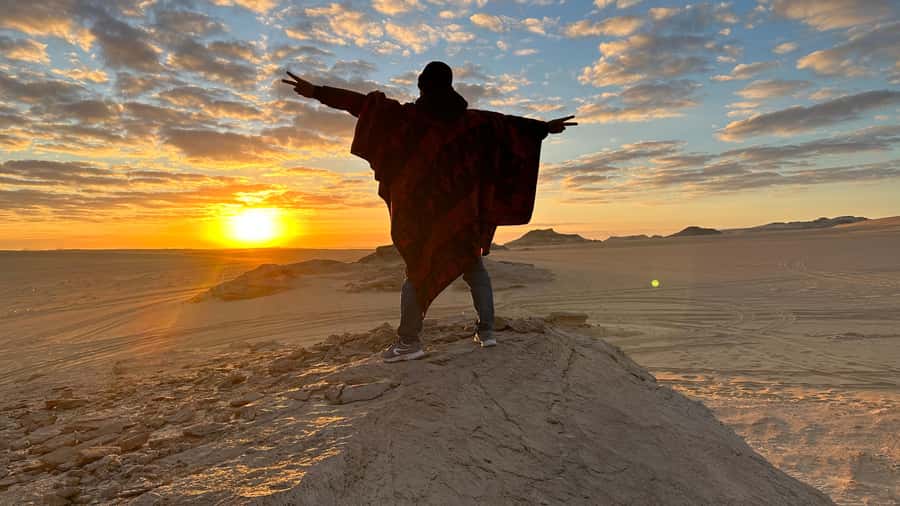 From Cairo: 3-Day Siwa Oasis Tour with Salt Lake Swim - Siwa arrival and Fatnas Island tea, plus swimming where you float