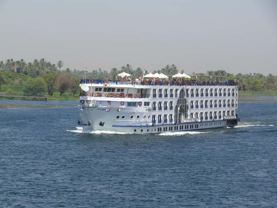 From Cairo: 4-Day Nile Cruise from Aswan to Luxor with Meals - From Cairo to Aswan: the first night’s puzzle pieces