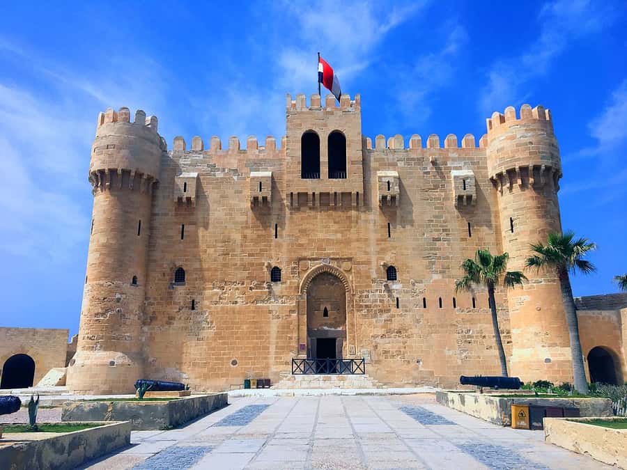 From Cairo: 5-Day Egypt Highlights Private Tour with Flights - Day 2 to Day 3 Transition: From Karnak to Overnight on the Nile