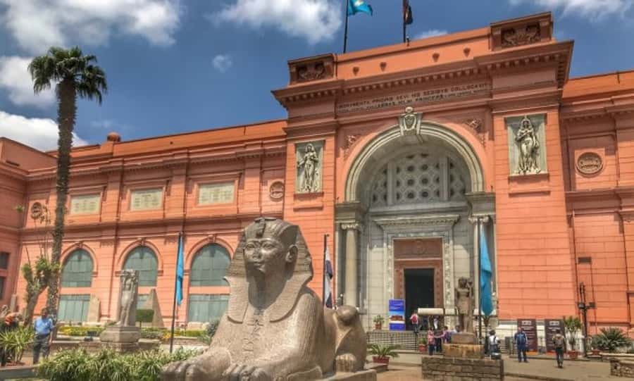 From Cairo: 5-Day Egypt Highlights Private Tour with Flights - Day 5 in Alexandria: Kom El-Deka, Catacombs, Great Library, Qaitbay Citadel