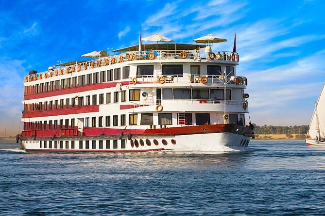 From Cairo: 8-Day Tour of Cairo, Luxor and Aswan with Cruise - Giza Pyramids, Sphinx, Memphis, and Saqqara: why this combo works