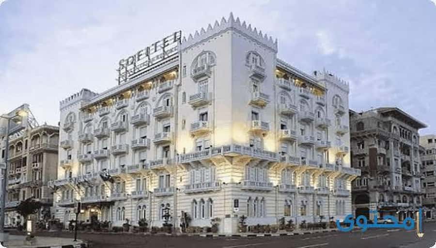 From Cairo: Alexandria Day Tour with Lunch - Kom El Shoqafa Catacombs: the underground you come back thinking about