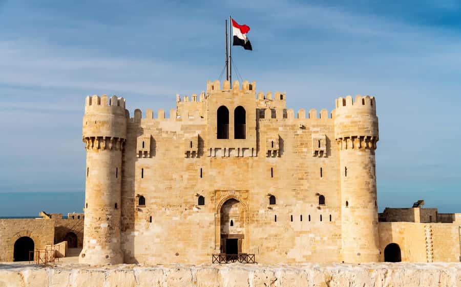 From Cairo: Alexandria Private Day Tour with Guide and Lunch - Kom el Shoqafa Catacombs: the most memorable underground stop