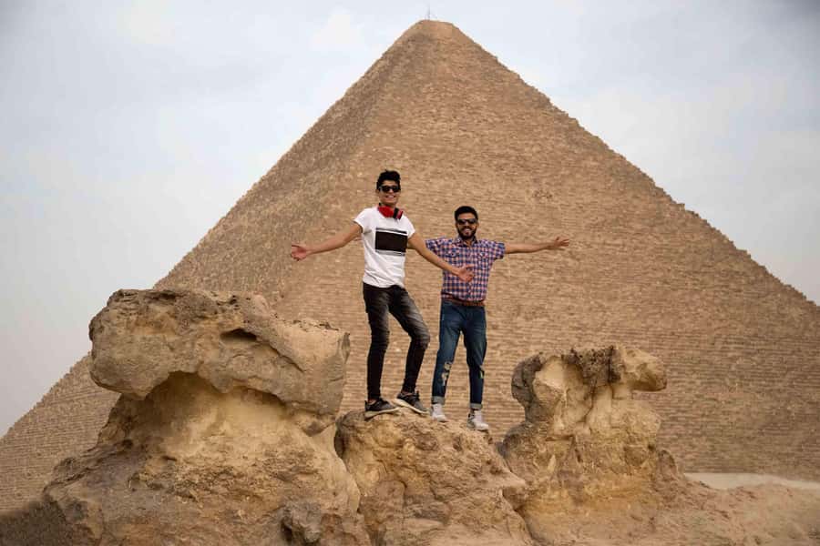 From Cairo: Half-Day Tour to Pyramids of Giza and the Sphinx - The Great Pyramid entry option: worth it, and who should skip it