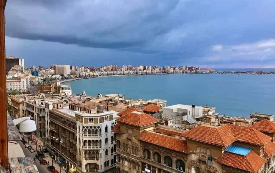 From Cairo: Overnight Trip to Alexandria - Day 1: Kom El Shokafa catacombs and Roman Alexandria in one stretch