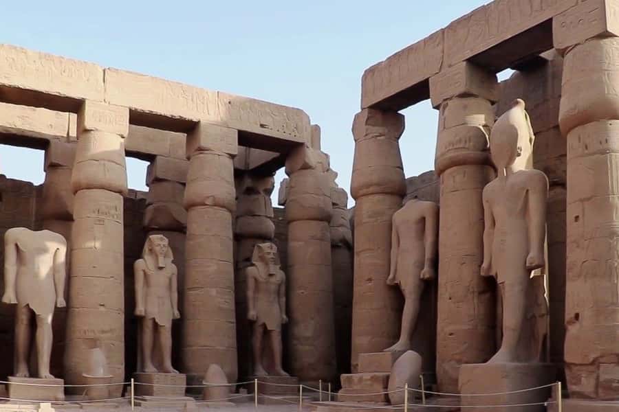 From Cairo: Private All-Inclusive Tour of Luxor by Plane - Colossi of Memnon: two giants, one of the best quick photo stops
