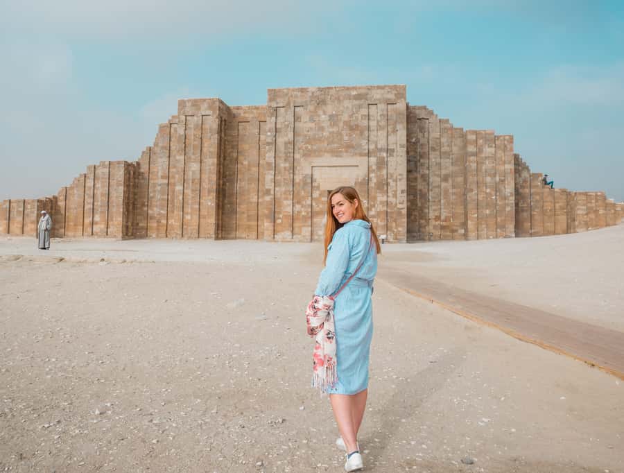 From Cairo: Pyramids of Giza, Sphinx, Saqqara & Memphis Tour - Great Sphinx and Valley Temple of Khafre: the myth you can walk through