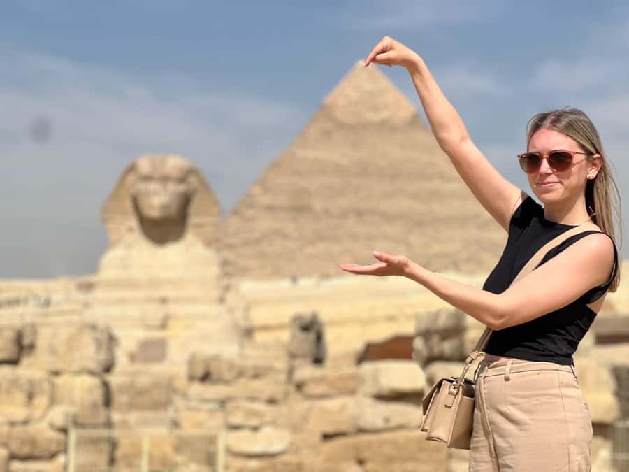 From Hurghada: Cairo and Giza Highlights Full-Day Tour - Great Sphinx and Valley Temple: Khafre’s era in front of you