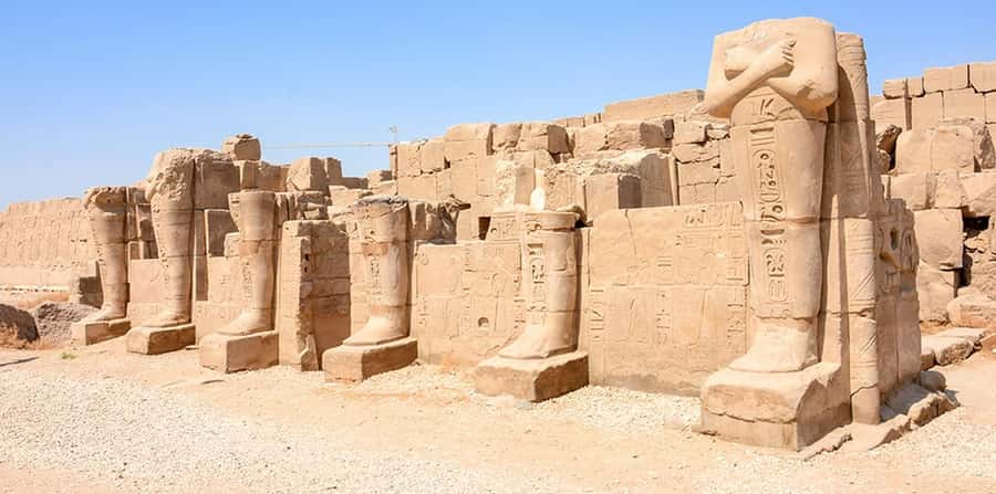 From Hurghada: Luxor Private Guided Tour - Hatshepsut Temple and Colossi of Memnon: the Luxor icons on your route