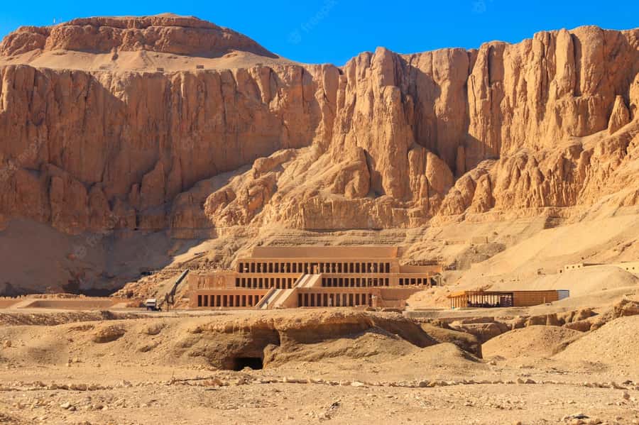 From Luxor: 3-Night Nile Cruise to Aswan and Hot Air Balloon - Kom Ombo’s Two-God Temple: A Different Kind of Egypt