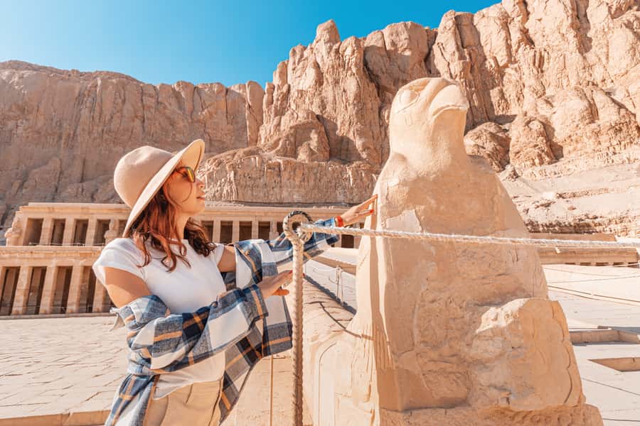 From Luxor: Guided Tour to East or West Banks with Lunch - Hatshepsut’s Temple: one ruler, one bold statement
