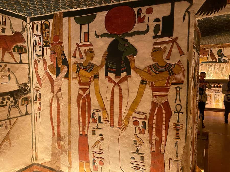 From Luxor: West Bank Tour with Valley of Queens & Lunch - Temple of Hatshepsut: A Female Pharaoh Made Visible in Stone