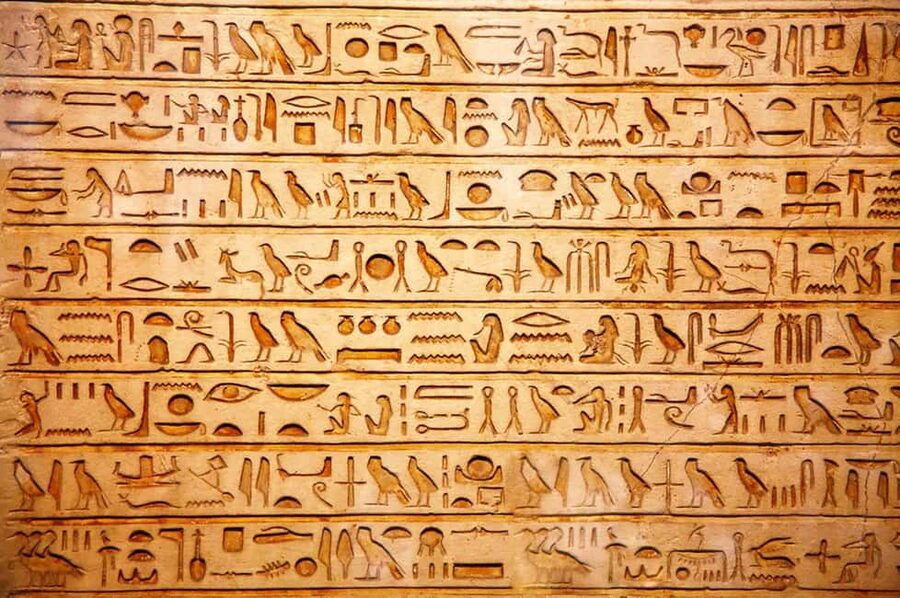 From Marsa Alam: Private Day Trip to Luxor by Car - Valley of the Kings: 3 tombs and the art of seeing