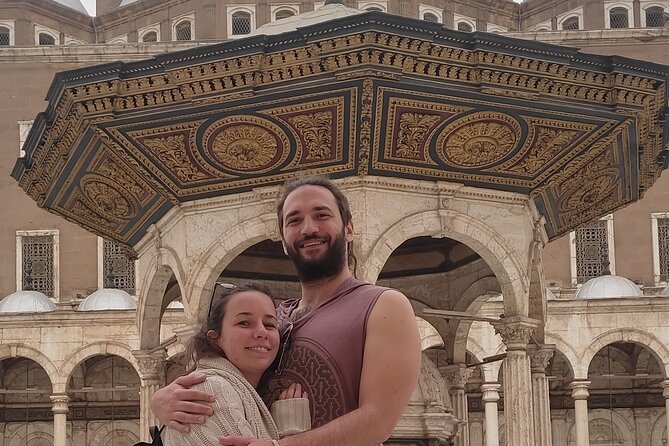 Full Day Coptic Cairo and Islamic Cairo Private Guided Tour - Khan al-Khalili and the Hussein Shrine Mosque Photo Moment