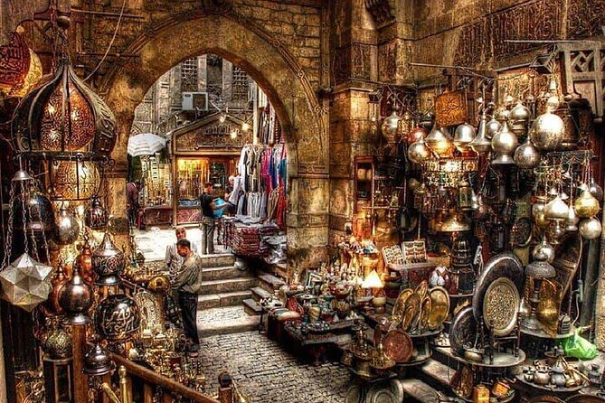 Full Day Egypt Landmarks Private Tour with Lunch - Nile night cruise: dinner, Oriental show, Tanoura, and city lights