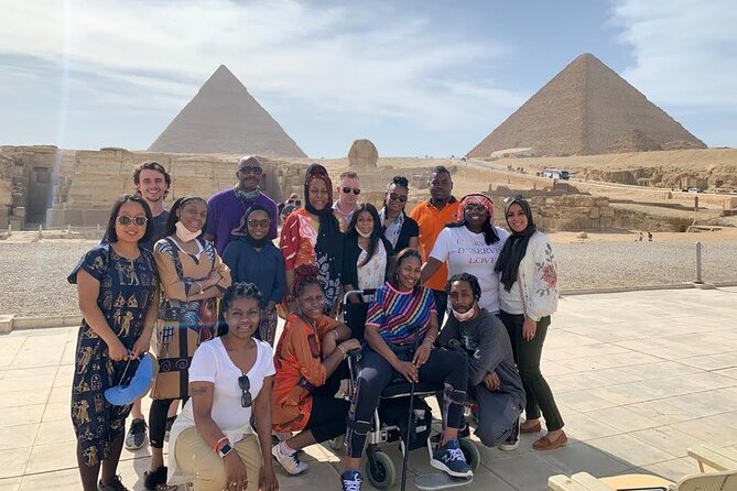 Full Day Tour Giza Pyramids, Egyptian Museum, Khan El-khalili - Meeting up, getting into your private car, and getting oriented fast