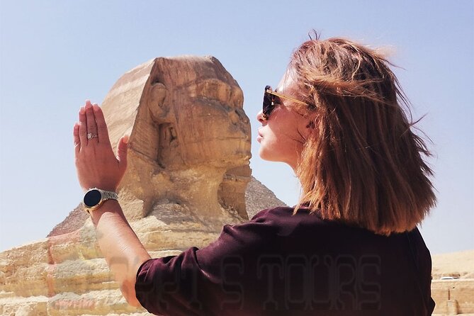 Full-Day Tour to Giza Pyramids, Memphis, and Saqqara with lunch - Giza Pyramids: where walking pays off