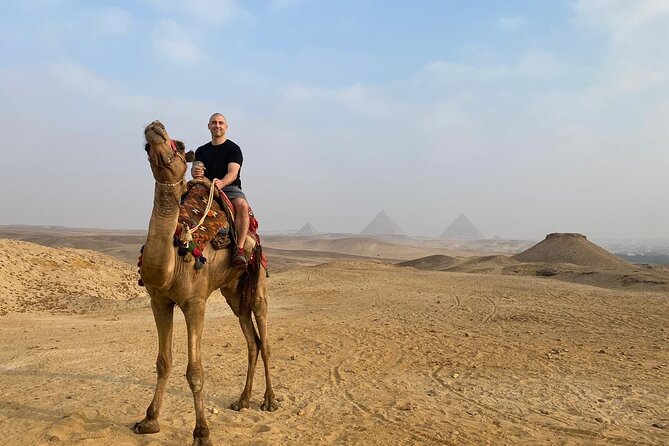 Full Day Tour to Giza Pyramids, Sphinx, Egyptian Museum, Khan el-Khalili Bazaar - The Egyptian Museum: a guided route to Tutankhamun, then time to breathe