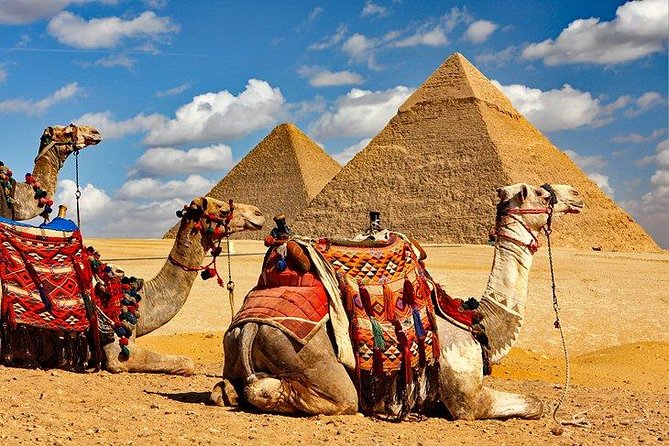 Full Day Tour to Pyramids of Giza, Saqqara Step Pyramids & Sound and Light Show - Pyramids of Giza: Cheops, Chephren, and the Sphinx at close range