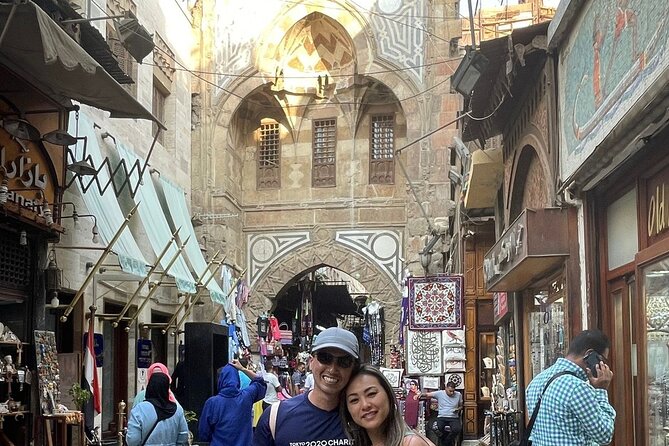Full Day Tour to Royal Mummies, Giza pyramids, Sphinx and Bazaar - Lunch after Giza and Sphinx: a real rhythm booster