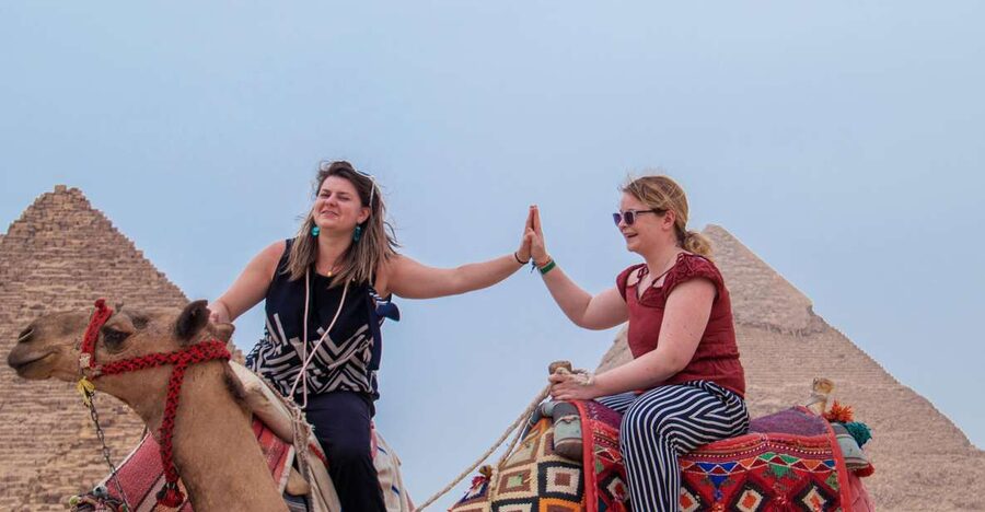 Giza: Female Guided Pyramids and Egyptian Museum Tour - Shared vs Private vs VIP: choosing the right pace for you