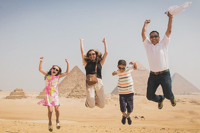 Giza Pyramids and Sakkara Tour - Stop-by-Stop: Pyramids of Cheops, Chephren, and Mykerinus