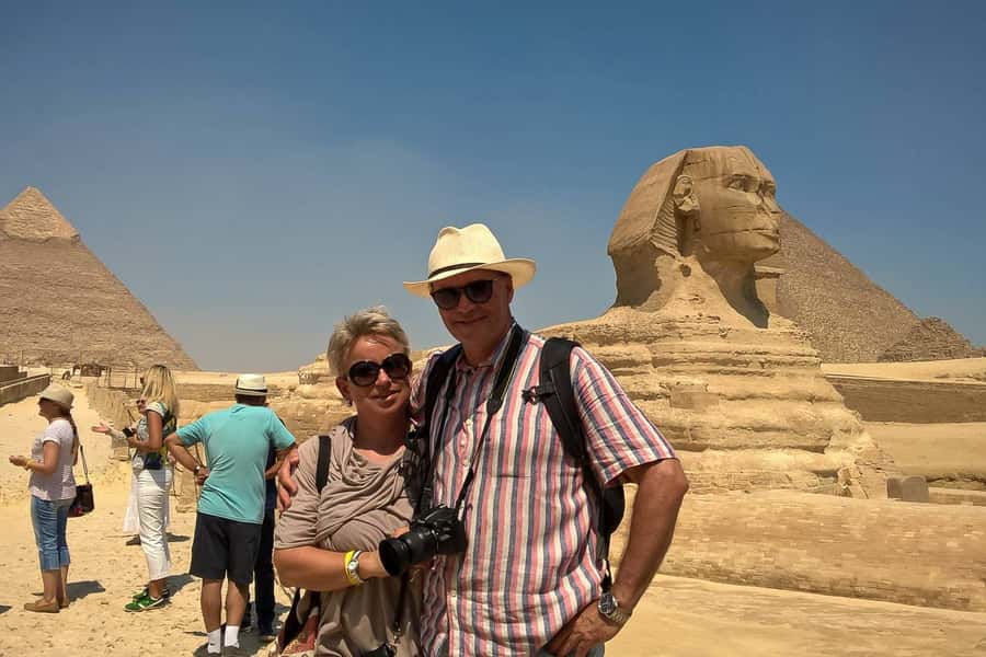 Giza Pyramids and Sphinx: Half-Day Private or Group Tour - Pyramids of Cheops, Chephren, and Mykerinos: What You Should Watch For