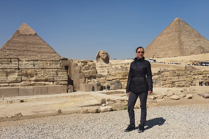 Giza pyramids,Egyptian Museum, Khan El khalili Bazar and Moez Street - Getting to the pyramids smoothly in air-conditioned comfort