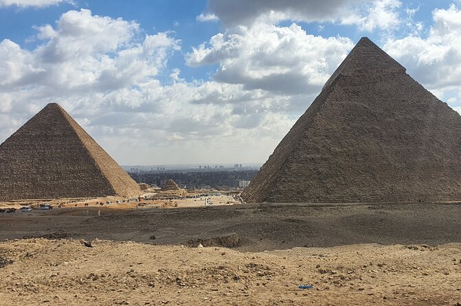 Giza pyramids,Egyptian Museum, Khan El khalili Bazar and Moez Street - Khan El-Khalili: shopping streets with real Cairo energy