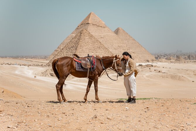 Giza Pyramids Photoshoot with Jumping Horse, Camel and Sphinx - Who this tour is best for