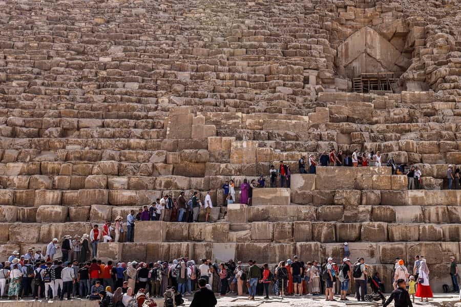 Giza Pyramids Tour With Entry To Khufu Pyramid From Cairo - The Great Pyramids walkthrough: Cheops, Chephren, and Mykerinos