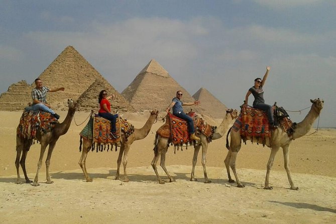 Giza Pyramids with Camel Ride and Egyptian Museum - Pickup at 8:00 am, then straight to the pyramids