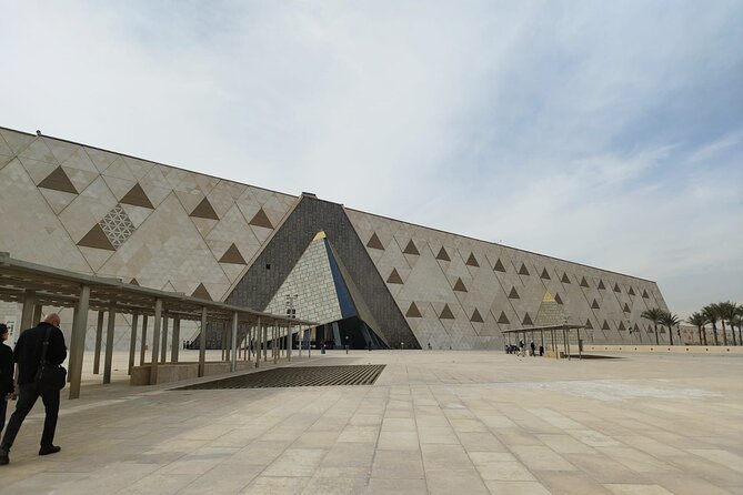Grand Egyptian Museum Tour with Lunch - Hotel pickup at 8:30 am, and how the ride changes Cairo
